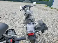 2005 Yamaha  фото