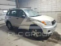2005 Toyota RAV4 photo
