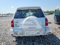 2005 Toyota RAV4 фото