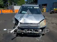 2005 Toyota RAV4 photo
