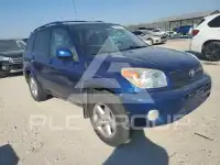 2005 Toyota RAV4 photo