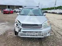 2005 Toyota RAV4 фото