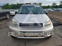 2005 Toyota RAV4 photo