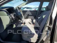 2005 Toyota COROLLA фото