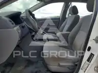 2005 Toyota COROLLA фото
