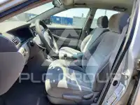 2005 Toyota COROLLA фото