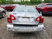 2005 Toyota COROLLA фото