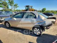 2005 Toyota COROLLA фото