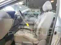 2005 Toyota COROLLA фото