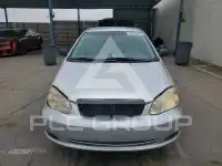 2005 Toyota COROLLA фото