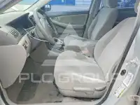 2005 Toyota COROLLA фото