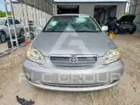 2005 Toyota COROLLA фото