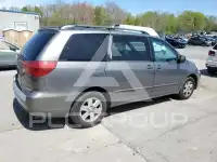 2005 Toyota SIENNA фото