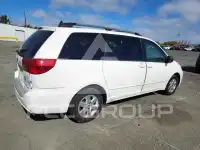 2005 Toyota SIENNA photo