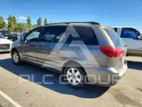 2005 Toyota SIENNA photo