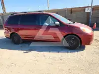 2005 Toyota SIENNA photo