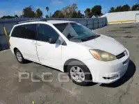 2005 Toyota SIENNA photo
