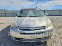 2005 Toyota SIENNA photo