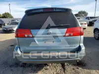 2005 Toyota SIENNA фото