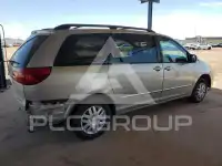 2005 Toyota SIENNA photo