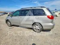 2005 Toyota SIENNA photo