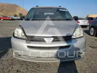 2005 Toyota SIENNA photo