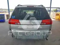 2005 Toyota SIENNA photo