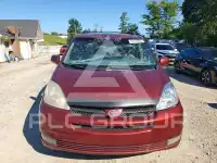 2005 Toyota SIENNA photo