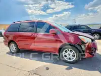 2005 Toyota SIENNA photo