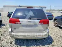 2005 Toyota SIENNA photo
