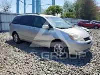 2005 Toyota SIENNA photo