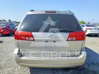 2005 Toyota SIENNA photo