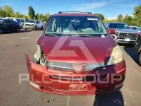2005 Toyota SIENNA photo