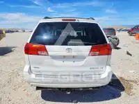 2005 Toyota SIENNA photo
