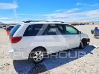 2005 Toyota SIENNA photo