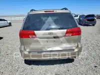 2005 Toyota SIENNA photo
