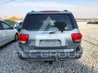 2005 Toyota SEQUOIA фото