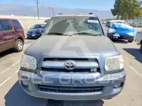 2005 Toyota SEQUOIA фото