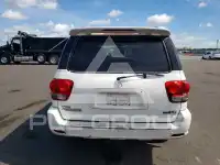 2005 Toyota SEQUOIA фото