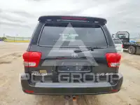 2005 Toyota SEQUOIA фото