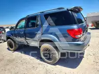 2005 Toyota SEQUOIA photo