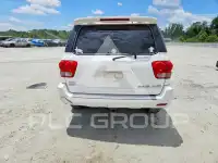 2005 Toyota SEQUOIA фото
