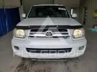 2005 Toyota SEQUOIA photo