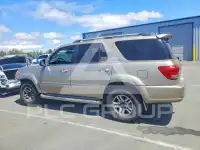 2005 Toyota SEQUOIA photo