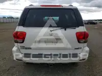 2005 Toyota SEQUOIA фото