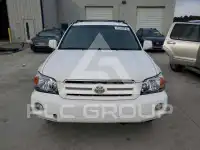 2005 Toyota Highlander photo