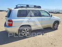 2005 Toyota Highlander photo