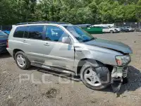 2005 Toyota Highlander photo