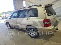 2005 Toyota Highlander photo