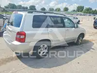 2005 Toyota Highlander photo